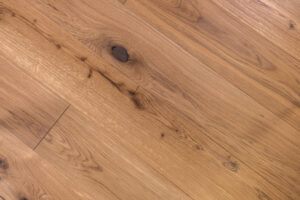 Паркетная доска замковая Дуб Рустик 15(3)*135*1200/1450 мм Классический